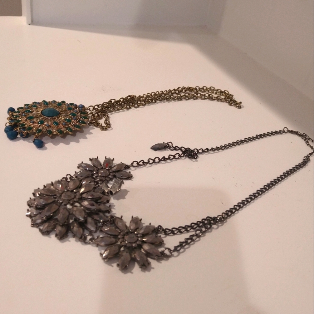 Jewelry - Picture 4 of 4